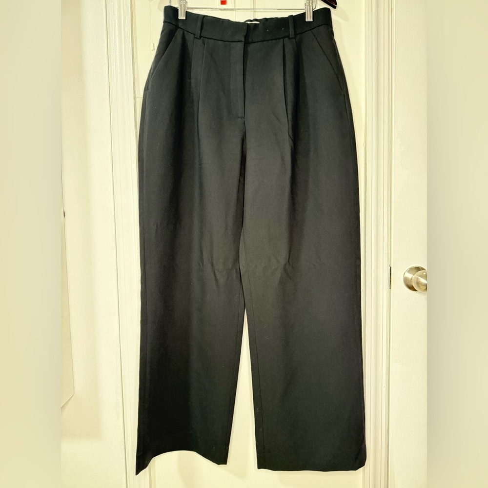 Like NEW— Abercrombie Curve Love black dress trouser size 12
